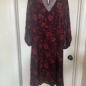 Ava & Viv Maroon Floral Long Sleeve Dress